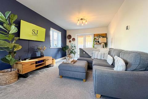 5 Braeburn Close, Burnham-on-crouch, CM0 8FW