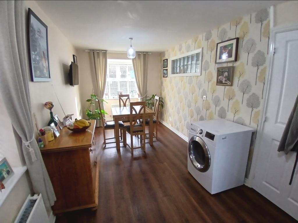 Family dining kitchen