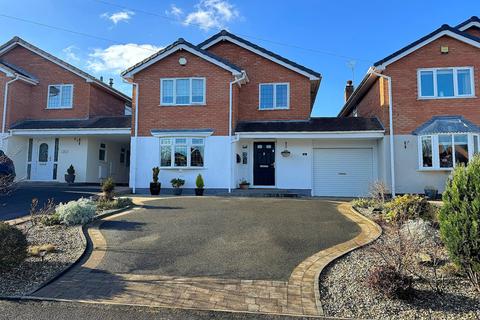 4 bedroom detached house for sale, Dene Avenue, Kingswinford, DY6