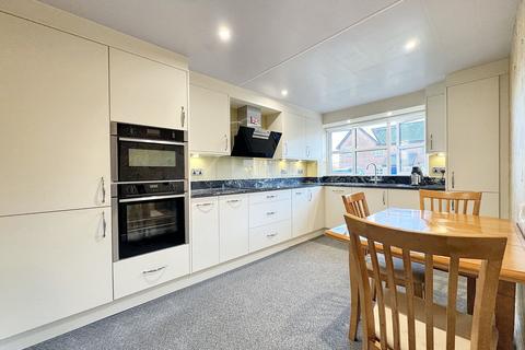 2 bedroom flat for sale, Cromwell Mews, Archery Gardens, Garstang, Preston