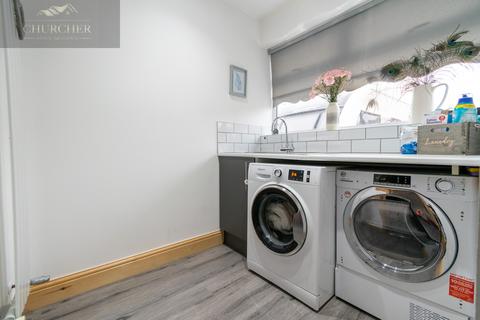 undefined, Ormskirk L39