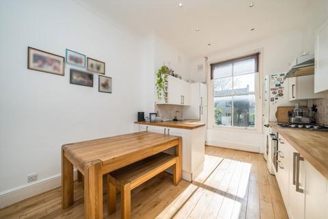 2 bedroom flat for sale, Isledon Road, London N7