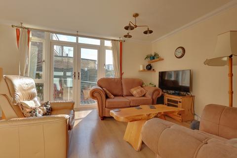85 Juniper Square, Havant, PO9 1HZ