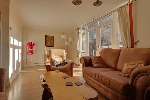85 Juniper Square, Havant, PO9 1HZ