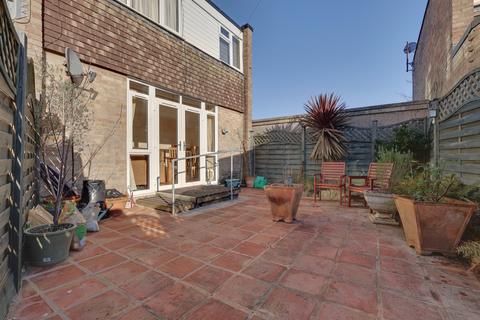 85 Juniper Square, Havant, PO9 1HZ