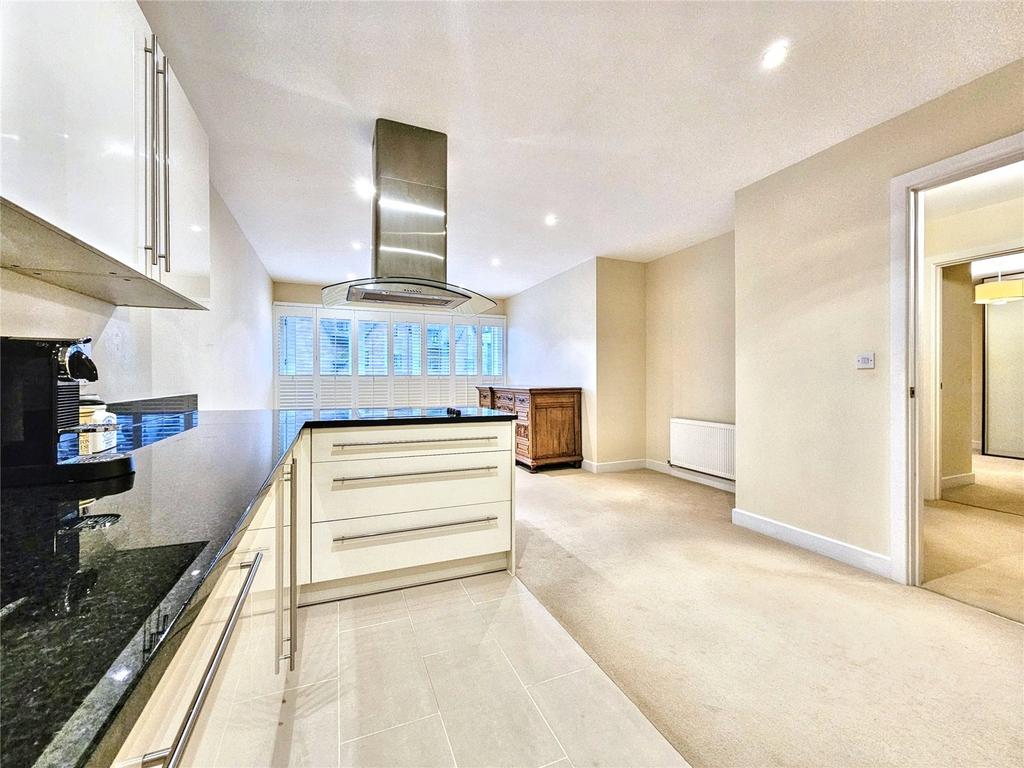 Living/Kitchen Area