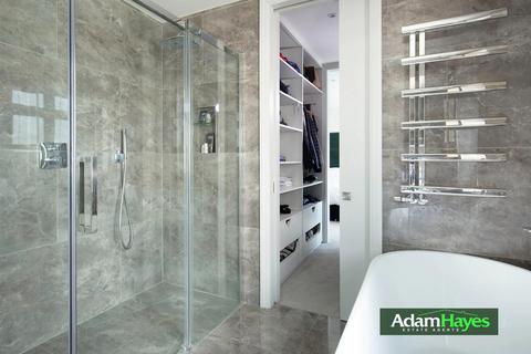 151 Abbots Gardens, London, N2 0JJ