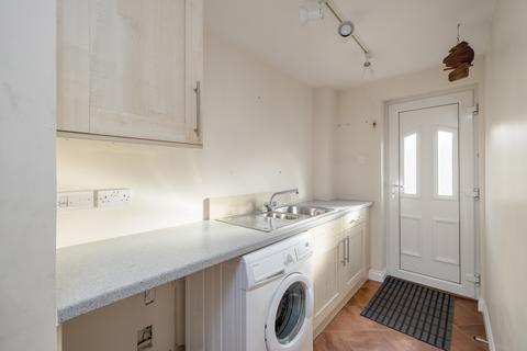 1 Pilrig Heights, Edinburgh, EH6 5AB