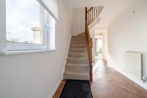 1 Pilrig Heights, Edinburgh, EH6 5AB