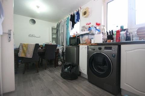 2 bedroom flat for sale, Plaistow , E13 0EP