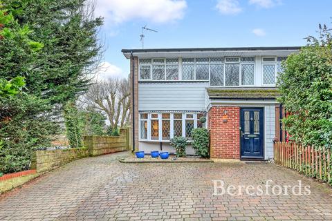 3 bedroom semi-detached house for sale, Lower Cloister, Billericay, CM11