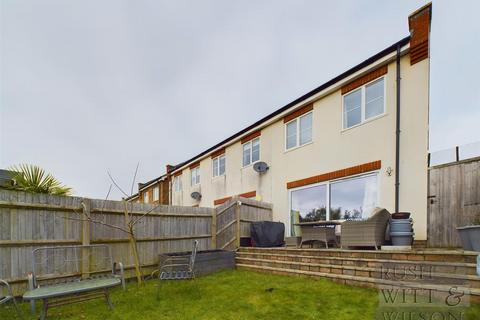 3 bedroom end of terrace house for sale, Little Acres Way, Hastings