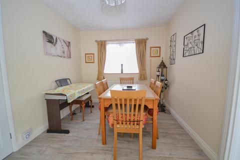 3 bedroom semi-detached house for sale, The Garth, Brotton