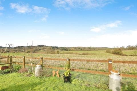 16 Byfords Road, Huntley, Gloucester, GL19 3EL