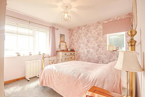 16 Byfords Road, Huntley, Gloucester, GL19 3EL