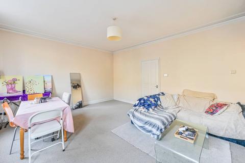 1 bedroom flat for sale, Battersea Park Road, Battersea, London, SW11