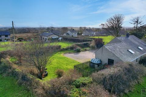 2 bedroom detached bungalow for sale, Cefn Gadlas, Llangybi