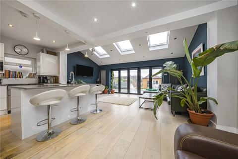61 Bramshaw Rise, New Malden, KT3 5JT