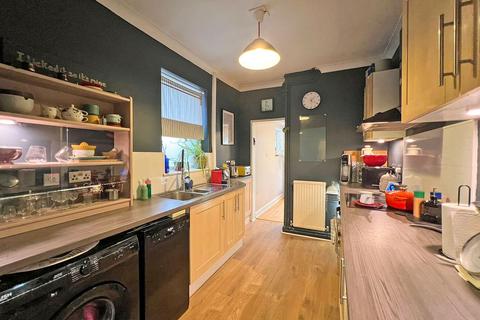 37 Court Road, Wolverhampton, WV6 0JN