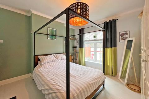 37 Court Road, Wolverhampton, WV6 0JN