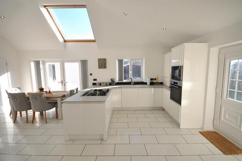 29 Ashburnham Road, Thorne, Doncaster, DN8 5AE