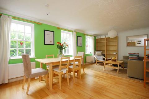 Flat 1, 5 Stapleton Hall Road, London, N4 3QQ
