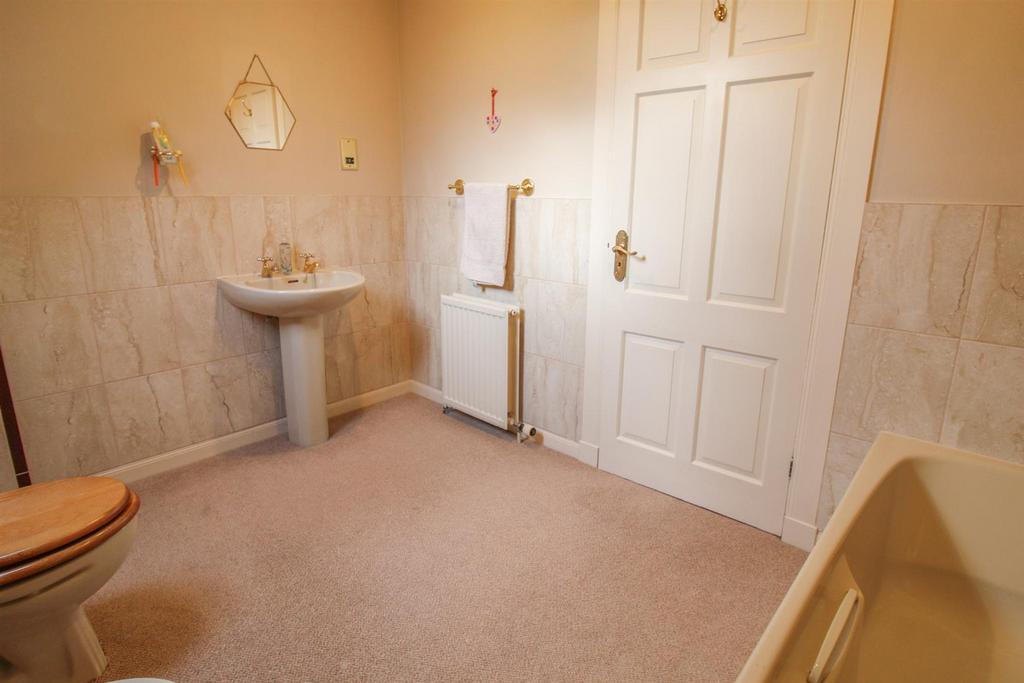BATHROOM (2)-2.jpg
