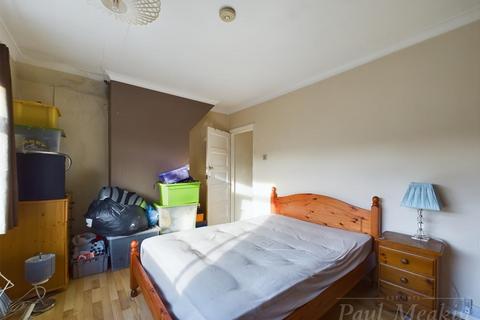 43 Salcot Crescent, New Addington, Croydon, CR0 0JN
