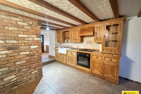 2 bedroom detached house for sale, The Wash, Chapel-En-Le-Frith, High Peak