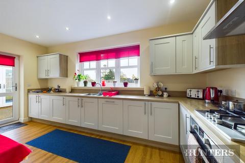 1 Paddock Close, East Ayton, Scarborough, YO13 9BN