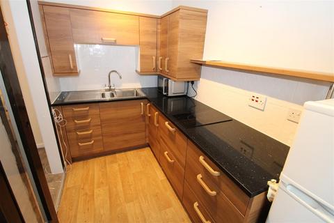 1 bedroom apartment for sale, Inglewood, The Spinney, Swanley