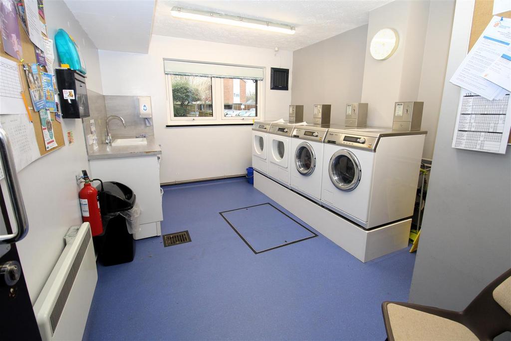 Wash room.JPG