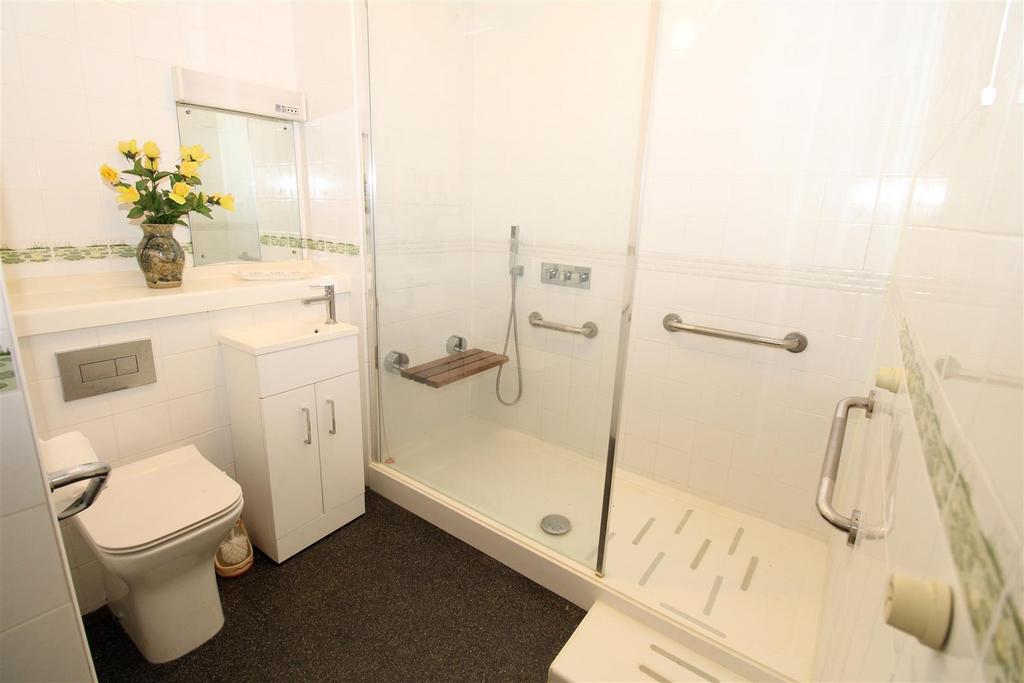 Shower room.JPG