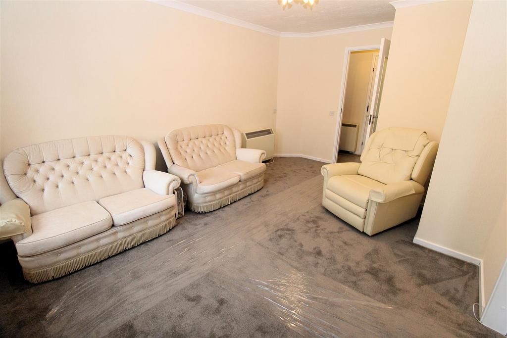 Lounge1.JPG