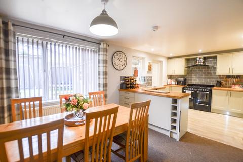 12 Queens Crescent, Bodmin, PL31 1QW