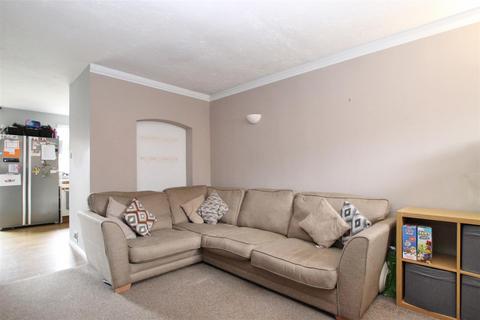 2 bedroom semi-detached house for sale, Woodrush Crescent, Southampton SO31