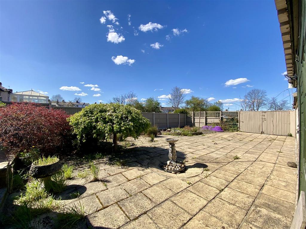 Garden 2.jpg