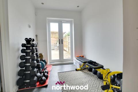 4 bedroom semi-detached house for sale, Southwood Drive, Doncaster DN8