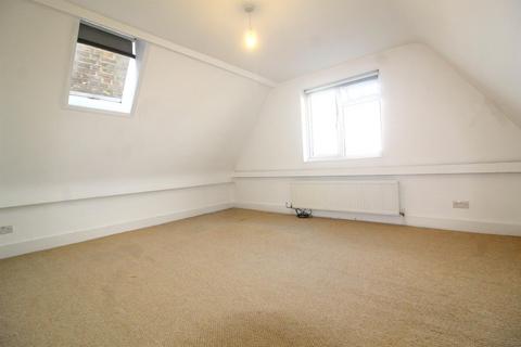 1 bedroom flat for sale, COTSWOLD LODGE, HIGH BARNET EN5