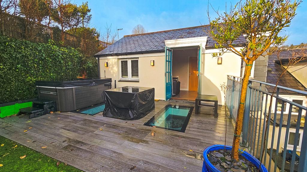 To Book A Viewing Call TPS Lostwithiel 01208 87272