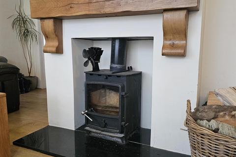 70 Beechcroft Road, Longlevens, Gloucester, GL2 9HF