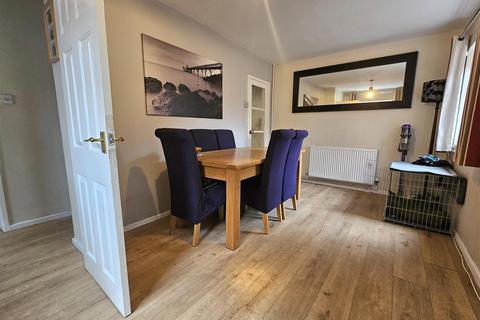 70 Beechcroft Road, Longlevens, Gloucester, GL2 9HF