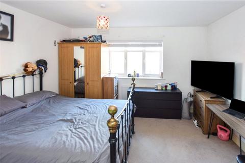 2 bedroom terraced house for sale, Kenley Place, Hampshire GU14