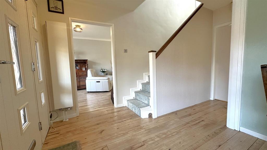 Entrance Hall/Dining Room