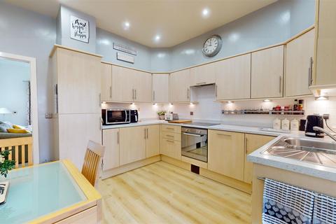 394a Beacon Road, Wibsey, Bradford, BD6 3DJ