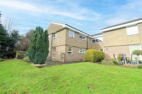 2 bedroom apartment to rent, Spa Court, Park Street, Ripon