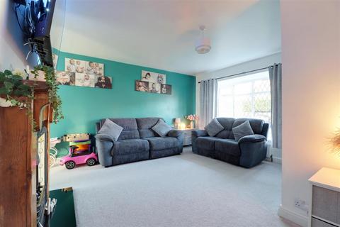 undefined, Barnetby Road, Hessle
