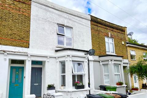 2 bedroom terraced house to rent, Elderton Road, Sydenham SE26