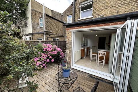 2 bedroom terraced house to rent, Elderton Road, Sydenham SE26