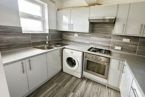 2 bedroom flat to rent, Byron Road, Wealdstone, HA3